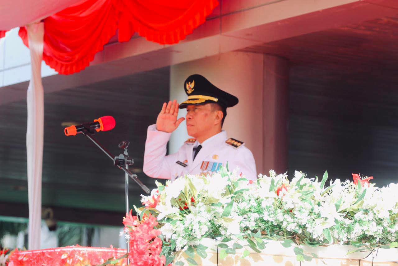 Bupati Franky Donny Wongkar, S.H, sebagai Inspektur Upacara Peringatan HUT ke-81 Kemerdekaan Republik Indonesia. (ist)