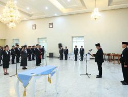 Tiga Pejabat Pemprov Sulut Dimutasi, Gubernur Yulius Harapkan Kolaborasi Solid Antar SKPD
