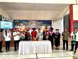 HUT ke-196 Desa Munte, 74 Lansia Wisuda Sekolah Lansia Smart Pakalowiren