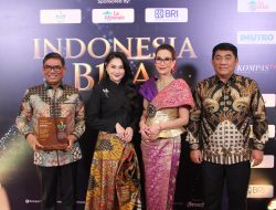 Gubernur Yulius Terima Penghargaan Kompas TV, Sulut Dinilai Peduli Layanan Kesehatan dan Pemenuhan Gizi Anak