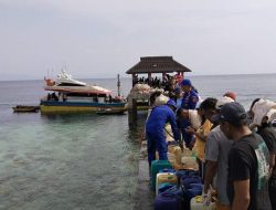 Sat Polairud Polresta Manado Salurkan Air Bersih Untuk Warga Kepulauan Bunaken