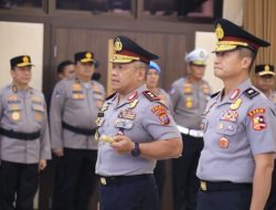 Kapolda Sulut Yudo Hermanto dan Wakapolda Sulut Awi Setiyono Pecah Dua Bintang