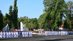 Kodaeral VIII menggelar ziarah dalam rangka memperingati HUT ke-81 TNI Angkatan Laut (TNI AL) Tahun 2026 di Taman Makam Pahlawan (TMP) Kairagi Weru, Kecamatan Paal Dua, Kota Manado, Senin (7/9/2026).