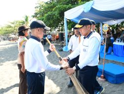 Kodaeral VIII Turun ke Pantai Karang Ria, Bersihkan Sampah