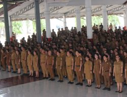 Bupati dan Wabup Minsel Serahkan SK PPPK Paruh Waktu