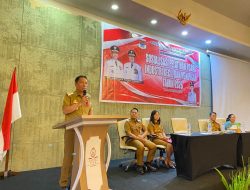 Bupati FDW Buka Sosialisasi Pelatihan IKM, dan Lantik Pengurus Karang Taruna Kawangkoan Bawah