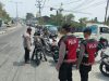 Polisi Turun Langsung Amankan Antrean Panjang BBM di Sejumlah SPBU di Sulawesi Utara