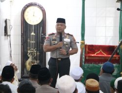 Kapolda Sulut Laksanakan Jumat Keliling di Masjid Al Mahsyur Istiqlal, Pererat Silaturahmi dengan Masyarakat