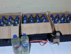 Polsek Kawasan Pelabuhan Manado Amankan 54 Liter Cap Tikus dalam Operasi di Dermaga 8