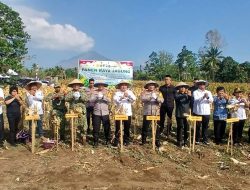Hadiri Panen Raya Jagung di Minahasa Utara, Kapolda Sulut Yudo Hermanto: Ini Hal Membanggakan Provinsi Sulut